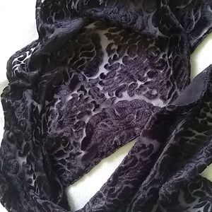 Velvet and mesh Italian scarf